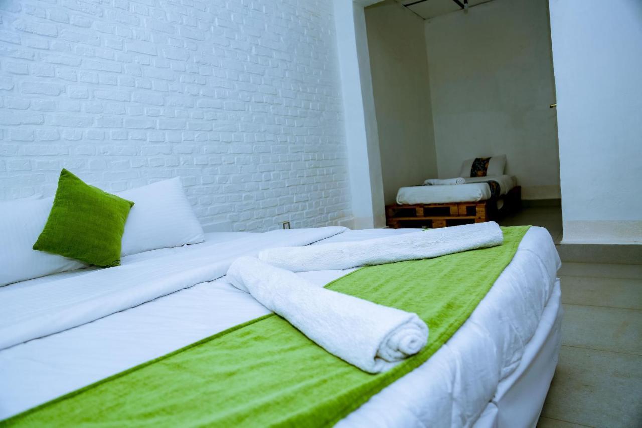 Inzozi Africa House B&B-Kimihurura キガリ エクステリア 写真