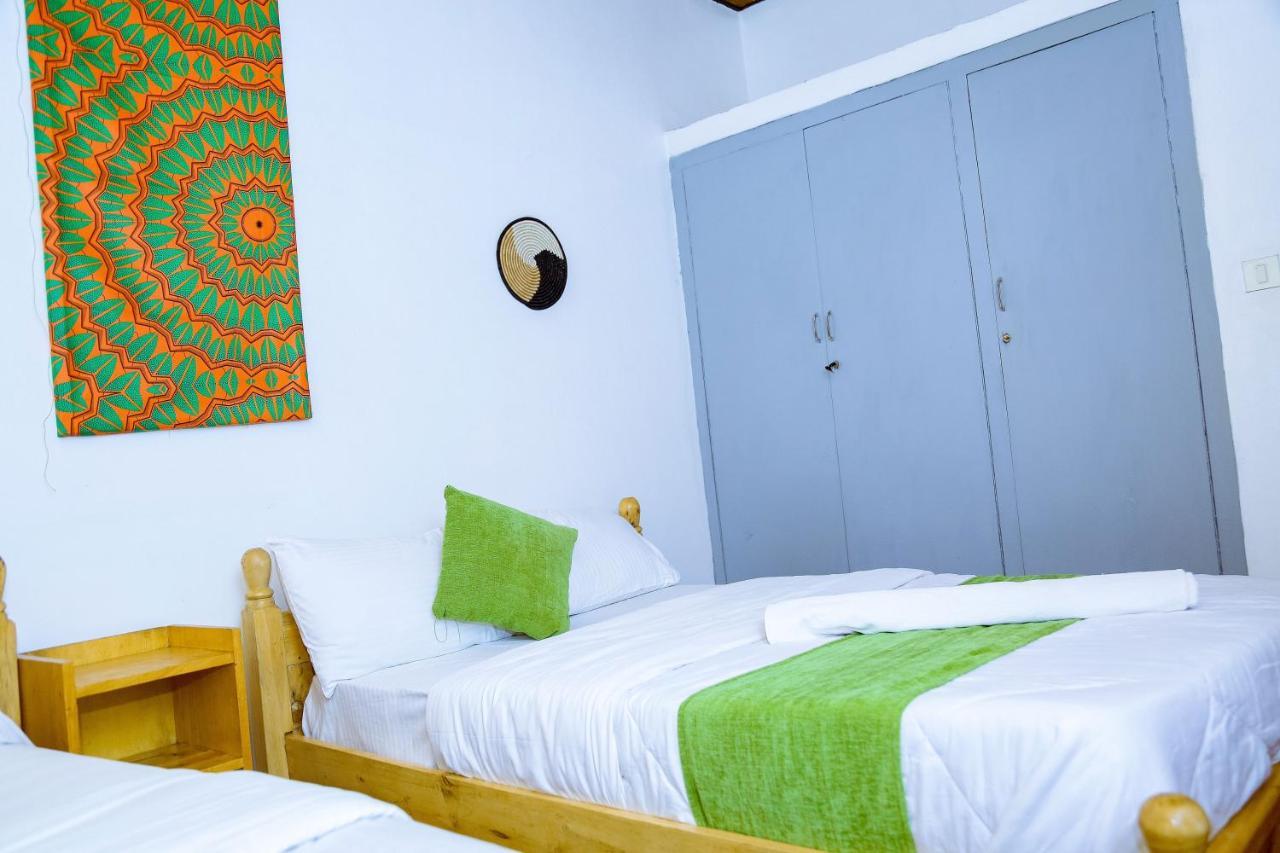 Inzozi Africa House B&B-Kimihurura キガリ エクステリア 写真