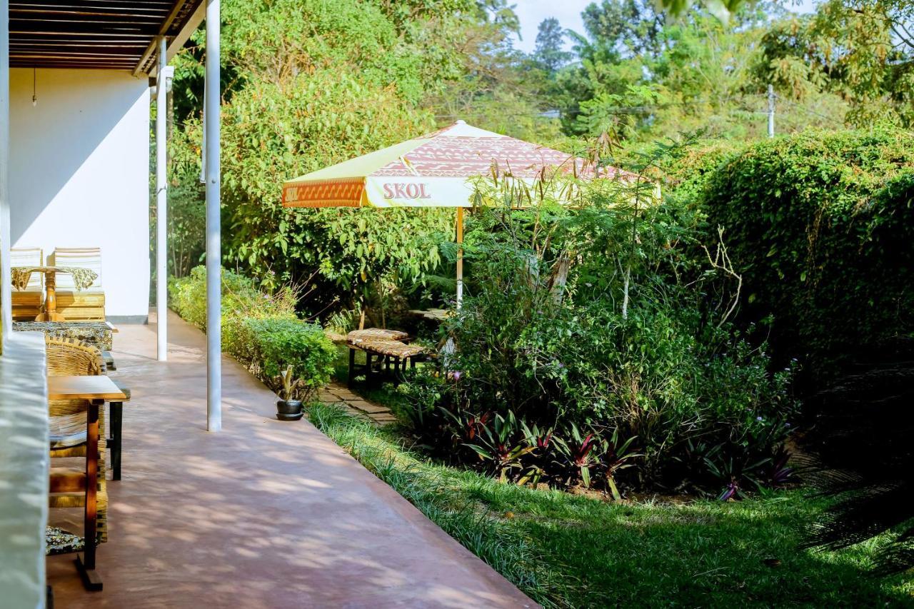 Inzozi Africa House B&B-Kimihurura キガリ エクステリア 写真